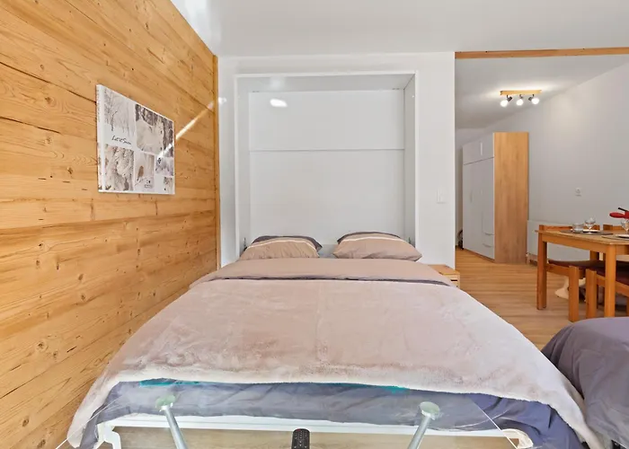 Retraite Alpine, Paisible Et Renove